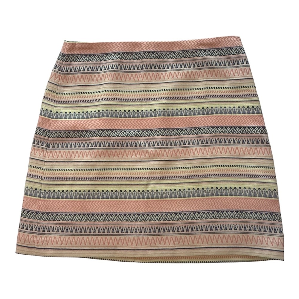 Ann Taylor LOFT Pink Geometric Chevron Stripe Jacquard Mini Skirt Size 8